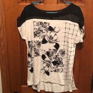 White House black market top